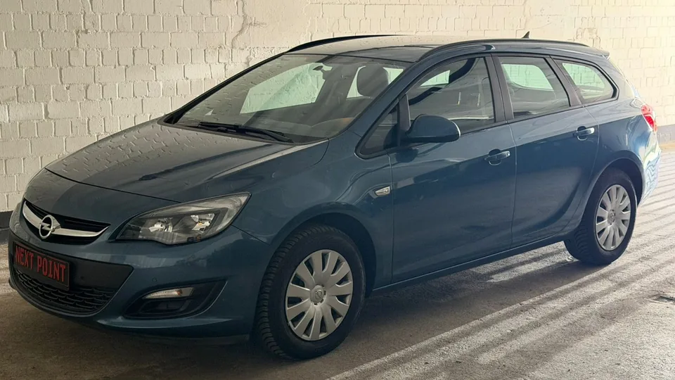 OPEL Astra Astra J Sports Tourer Edition, 1. Hand