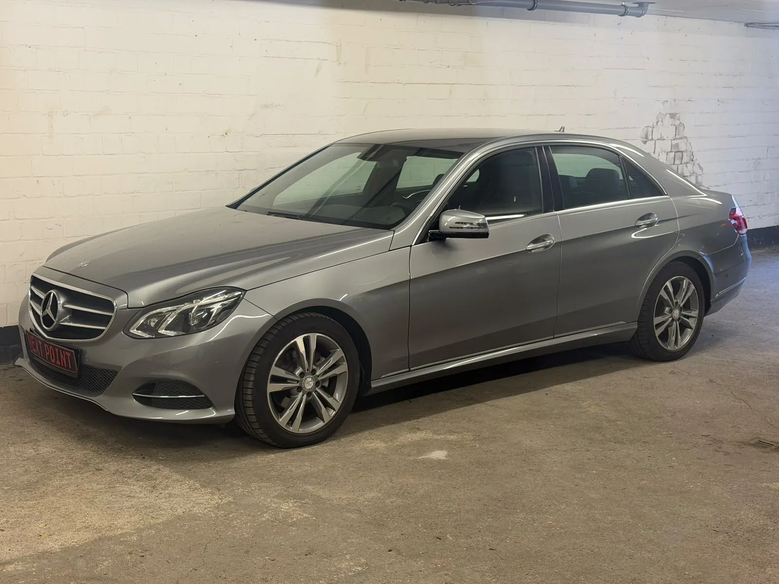 MERCEDES-BENZ E 200 E 200, Automatik, CGI BlueEfficiency, LED